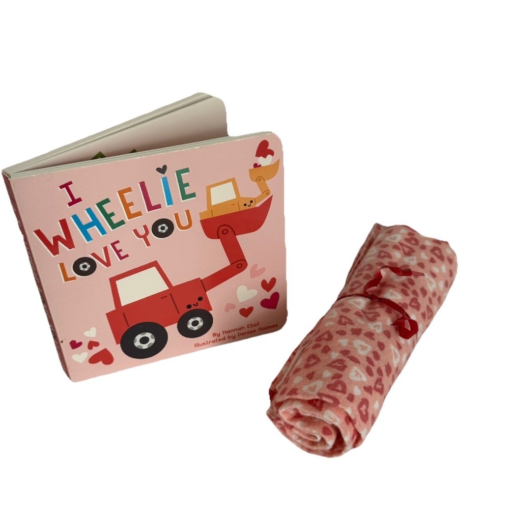 I Wheelie Love You Baby Board Book & 100% Cotton Heart‎ Print Receiving Blanket